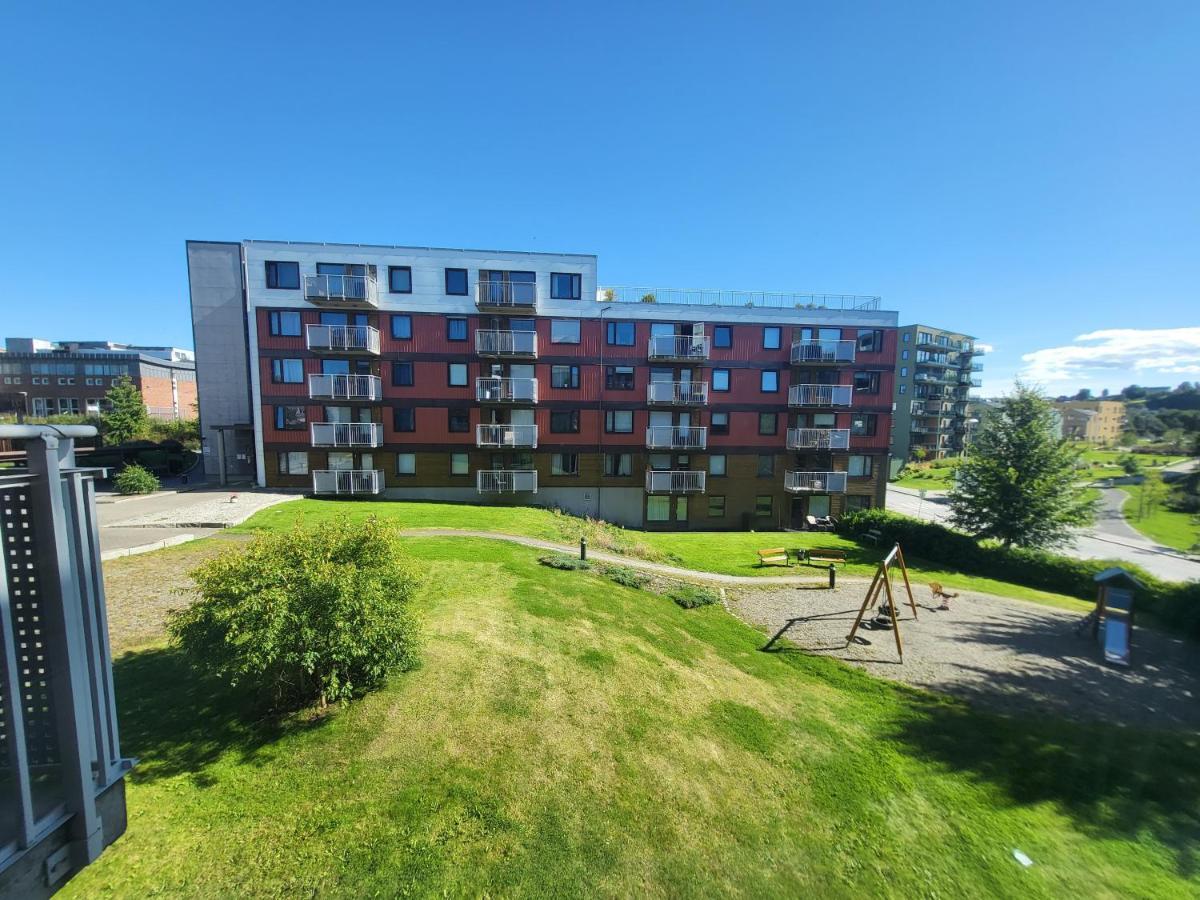 Moon Apartment Near The Centre ! Free Parking Available ! Trondheim Esterno foto